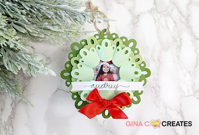 paper Christmas wreath ornament craft, free svg