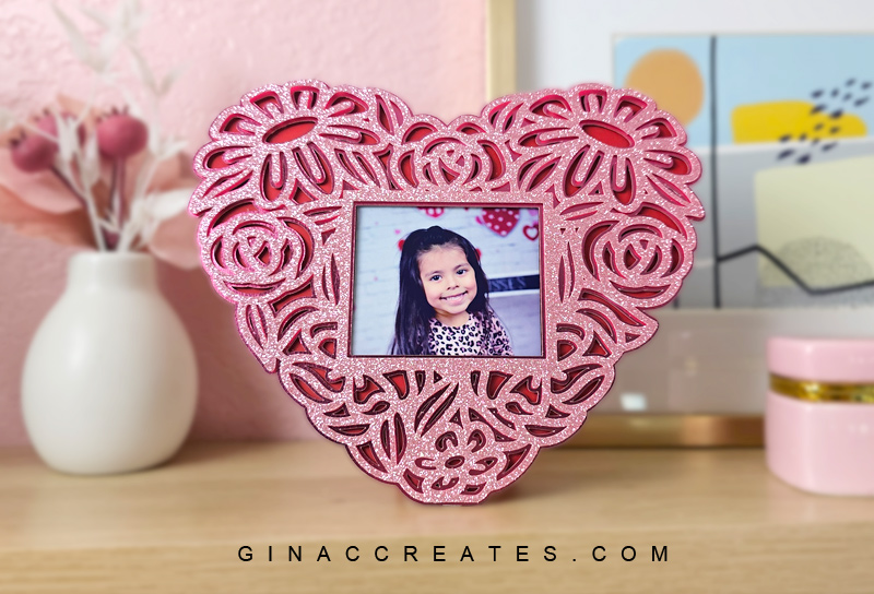 Floral heart photo frame Cricut Project